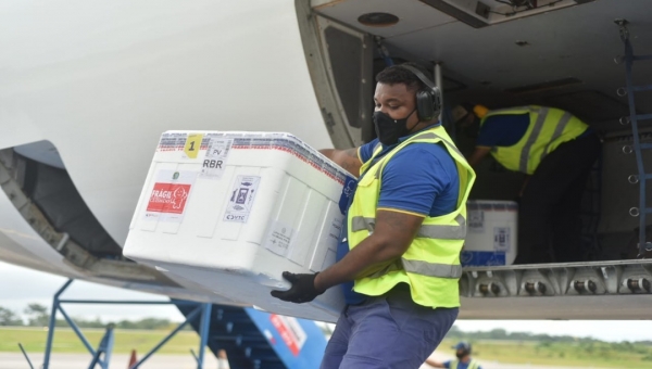 Com a chegada da 21ª remessa de vacinas, 40 mil pessoas completarão o ciclo de imunização contra a Covid-19